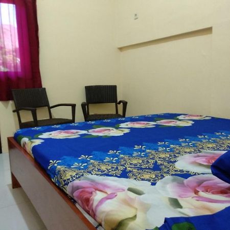 Kelapa Gading Homestay Syariah Redpartner Banyuwangi  Zewnętrze zdjęcie