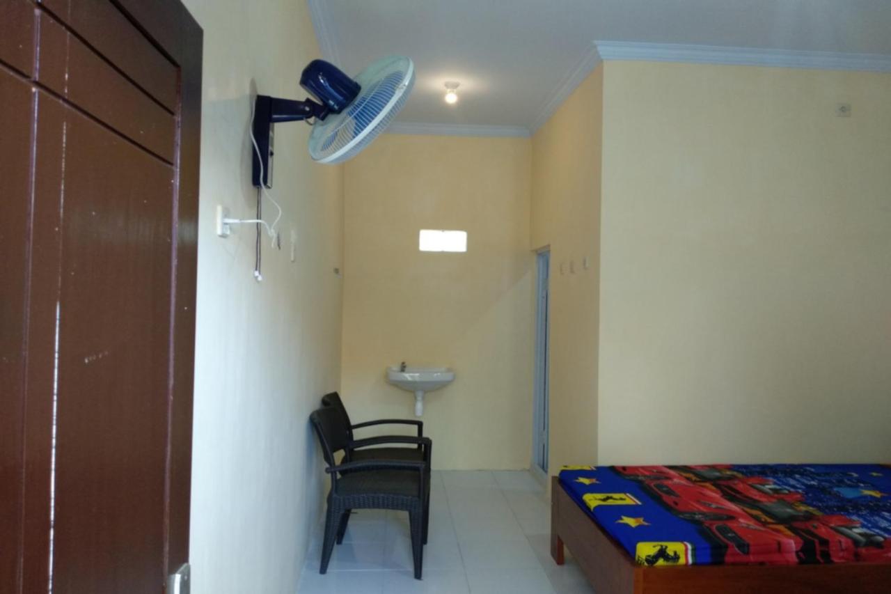 Kelapa Gading Homestay Syariah Redpartner Banyuwangi  Zewnętrze zdjęcie