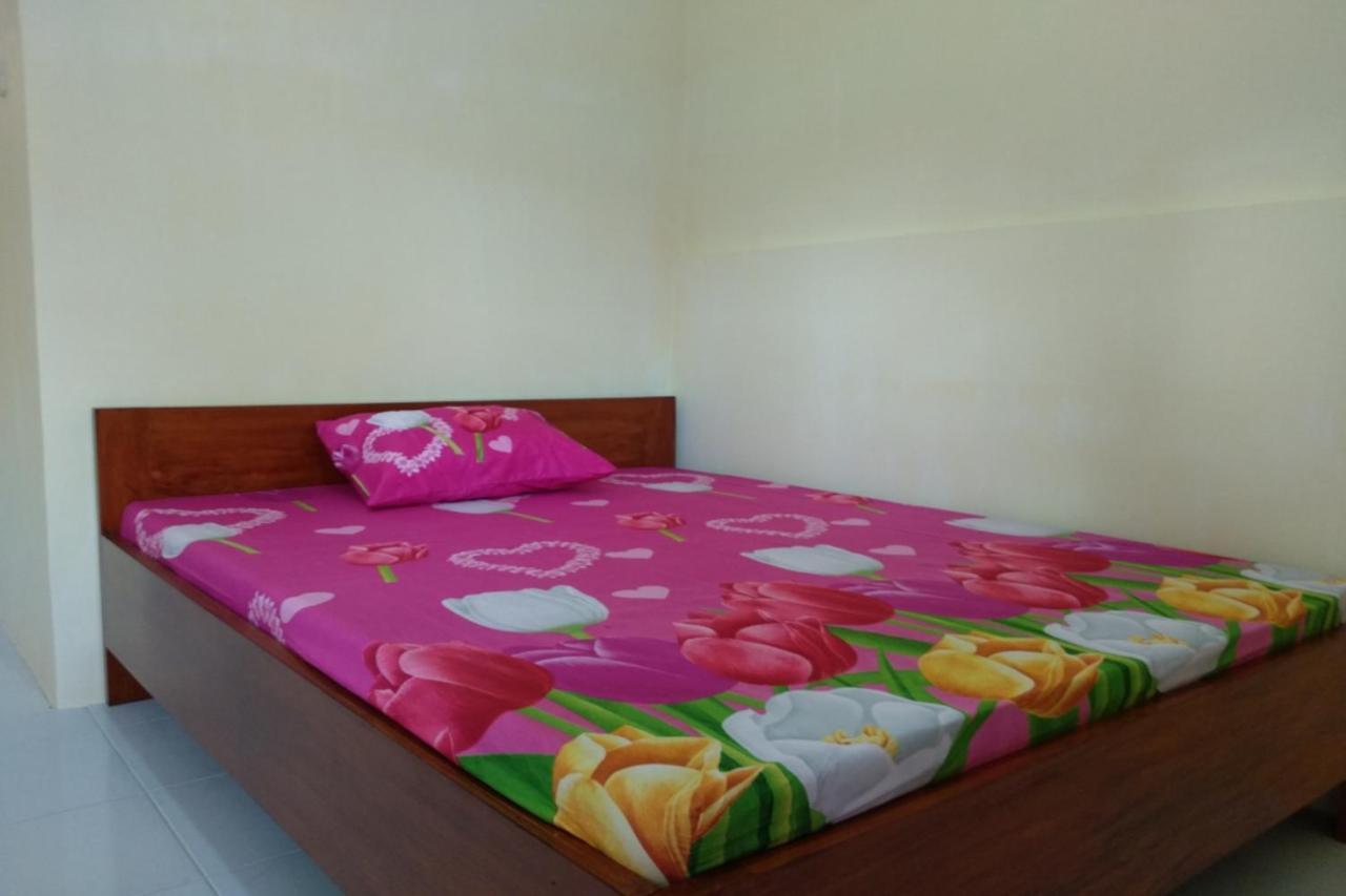 Kelapa Gading Homestay Syariah Redpartner Banyuwangi  Zewnętrze zdjęcie
